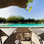Konukevi Masseria Le Menze